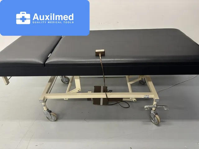 Oostwoud Treatment Table
