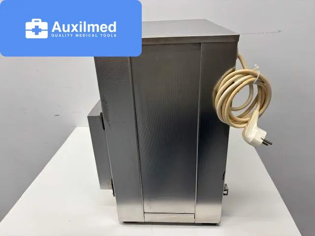 Memmert S25 Warming Cabinet