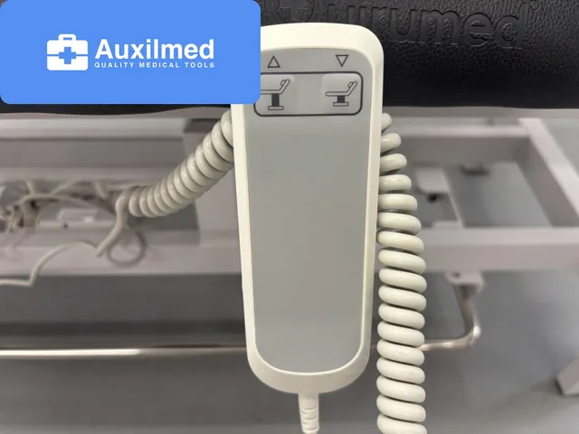 Quirumed DP-8230Q-09 3 Treatment Table