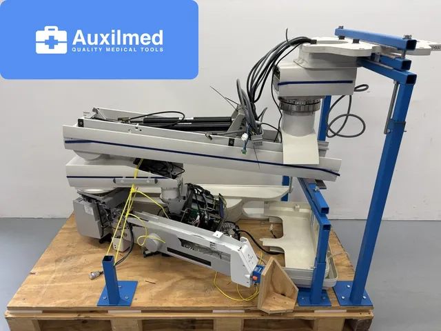 Zeiss OPMI Lumera T Microscope