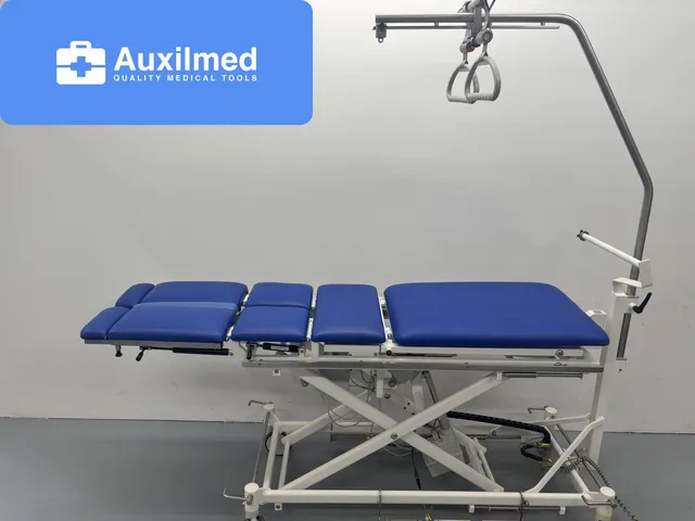 EZ Caster EZ9000 Treatment Table
