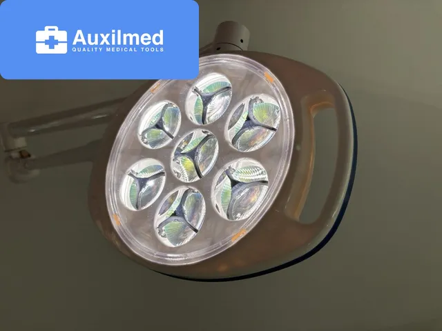 Skytron Spectra AUT1 Exam Light