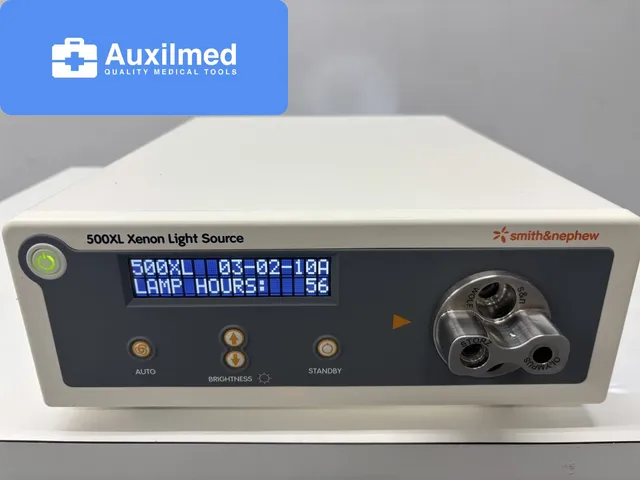 Smith & Nephew 500XL Light Source