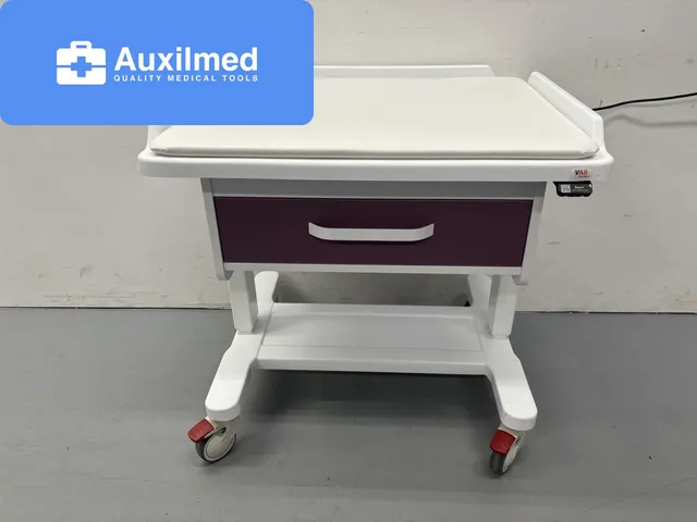 TECH-MED SPM-02 Neonatal Treatment Table