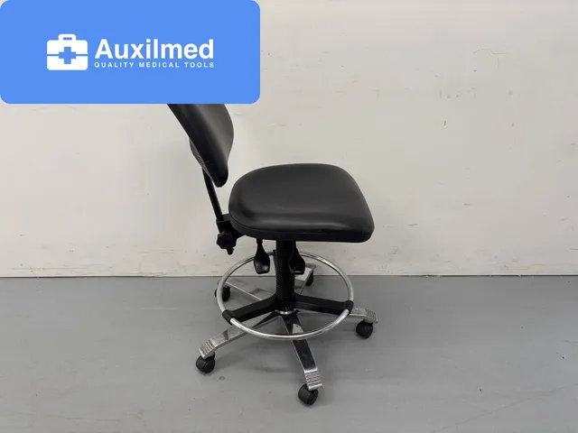 Score Chair