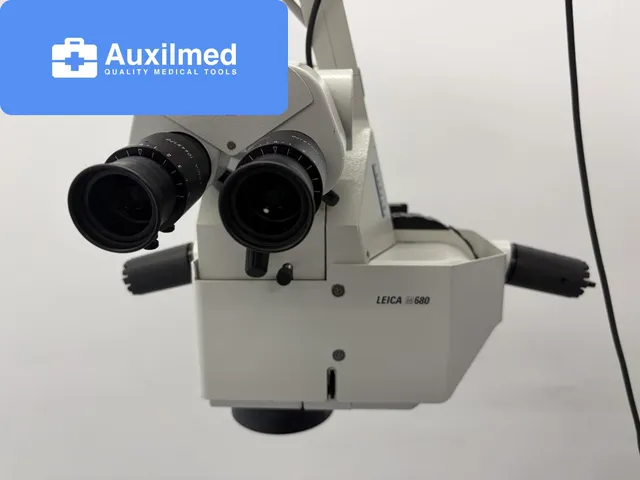 Leica M680 Surgical Microscope