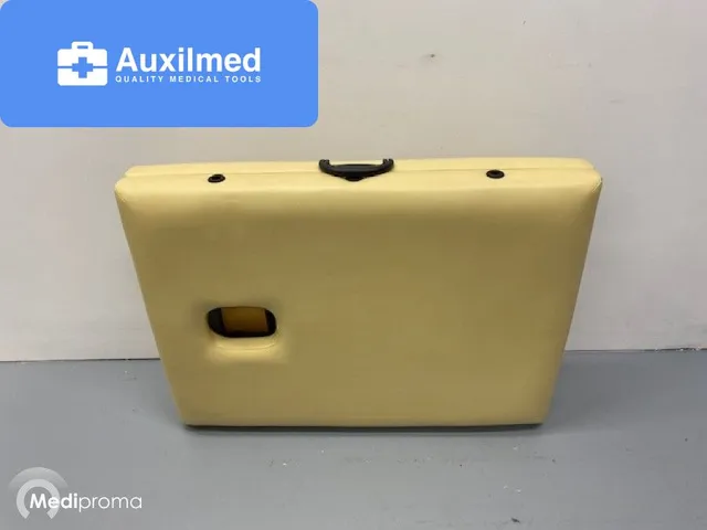 Foldable Treatment Table